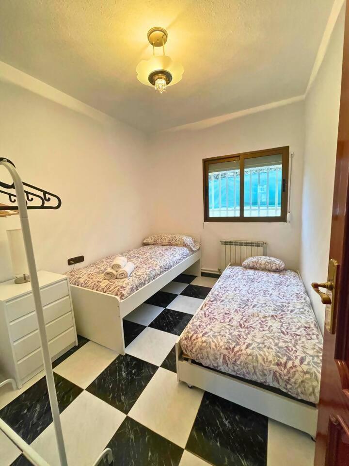 Casa Con Jardin En Ogijares Villa Ngoại thất bức ảnh