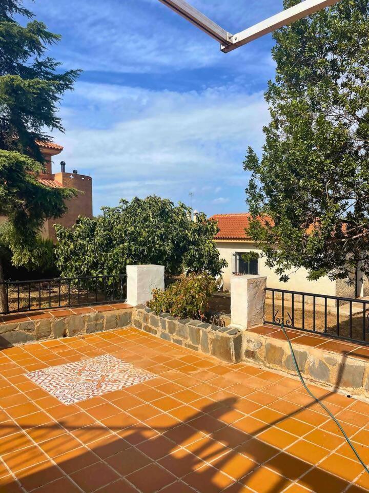 Casa Con Jardin En Ogijares Villa Ngoại thất bức ảnh