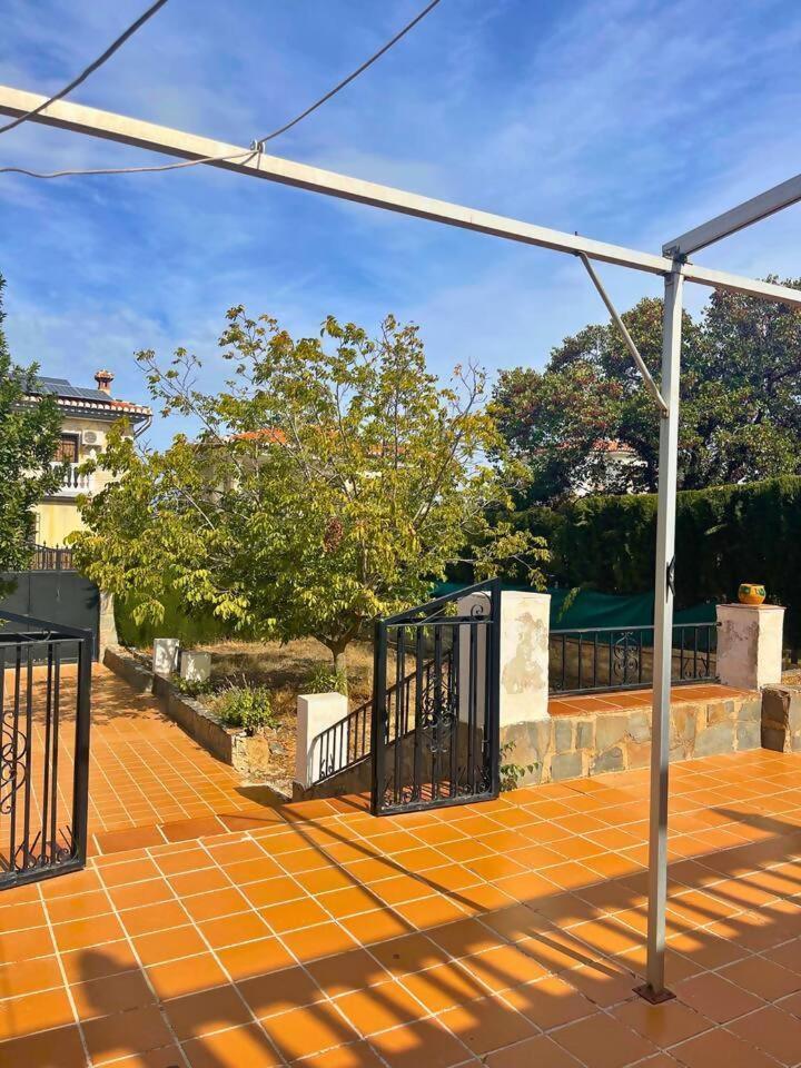Casa Con Jardin En Ogijares Villa Ngoại thất bức ảnh